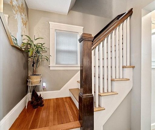 3rd image of 44 Harwood St