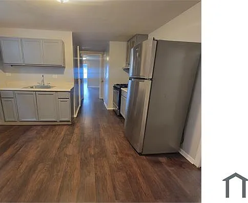 9721 S Avenue L #2 — Photo 6
