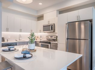 17202 Aurora Ave N APT 631, Seattle, WA 98133