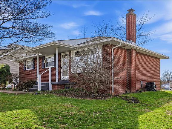 2nd image of 1701 Truman Dr