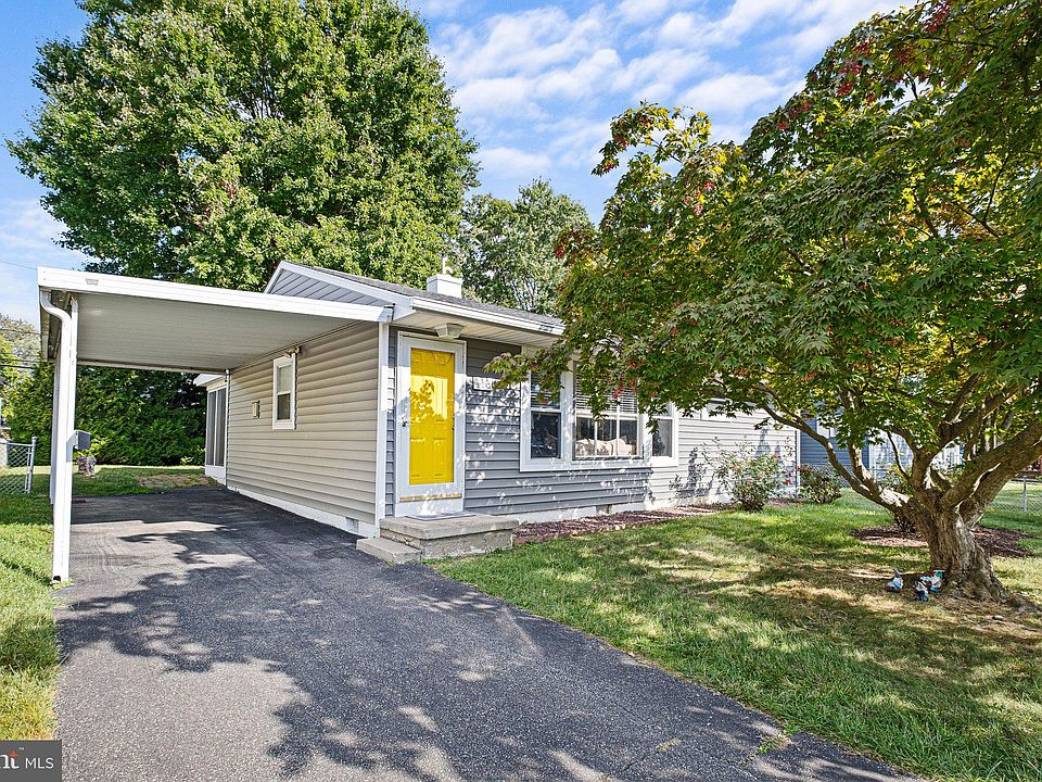 1st image of 116 Saint John Dr