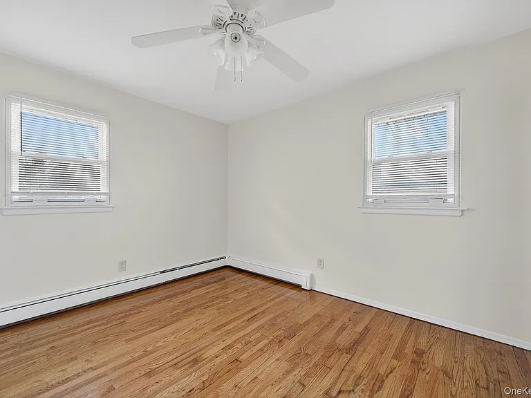 9 Bay Beach Ave — Photo 14