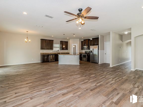 5th image of 599 Drysdale Dr