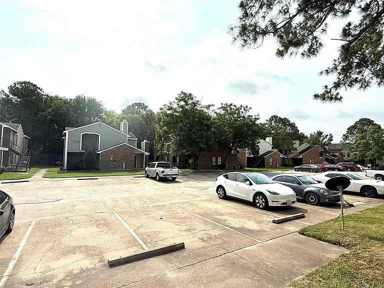 7200 T C Jester Blvd #3902 — Photo 16