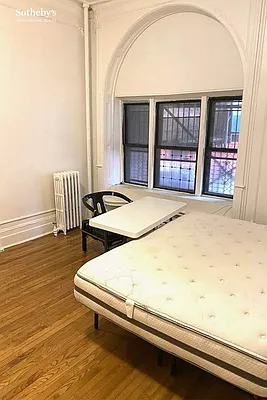 Rented by Sotheby's International Realty | media 12