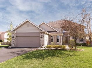 1543 Old Barn Rd, Bartlett, IL 60103