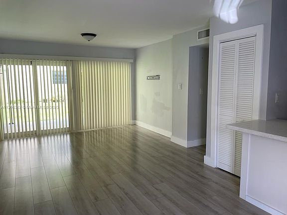 4th image of 8893 Fontainebleau Blvd APT 103