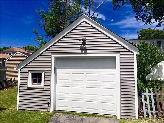2nd image of 109 Mason Ave