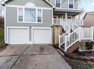 1500 Berry Leaf Ct, Ballwin, MO 63021
