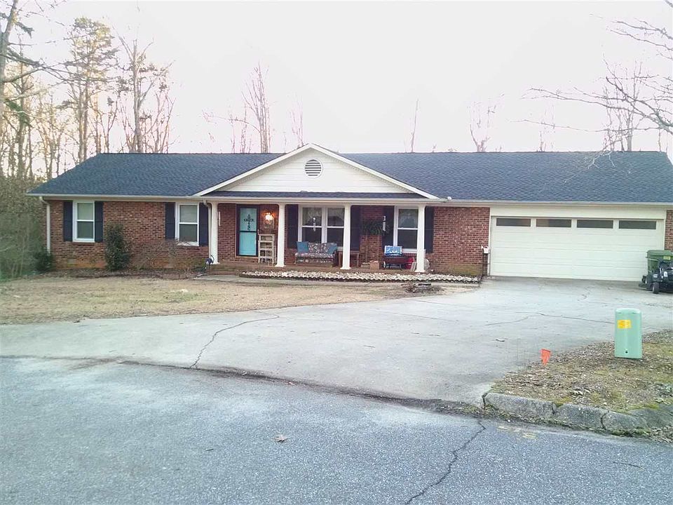 1st image of 139 W Forest Dr