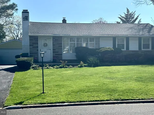 602 Leopard Ln, Warminster, PA 18974