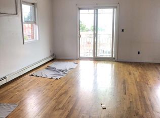 2520 College Point Blvd, Flushing, NY 11354