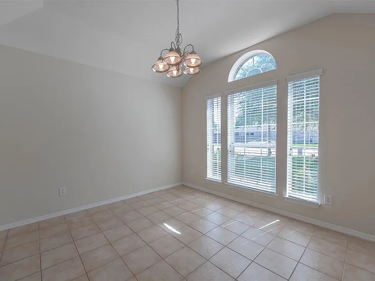 131 Sunset Falls Dr — Photo 5
