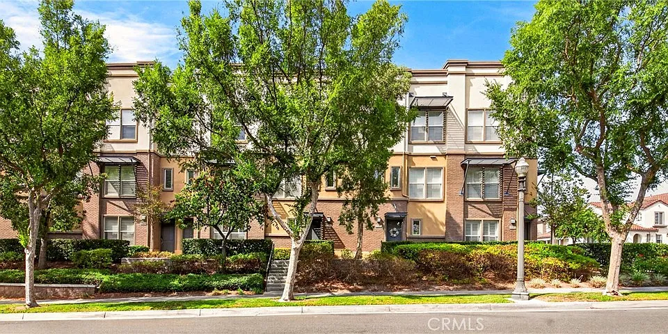 2256 Clark Dr