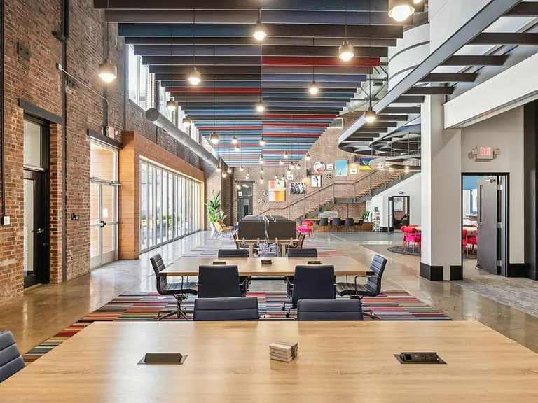 Apt CoWork at The Melrose Apartments
