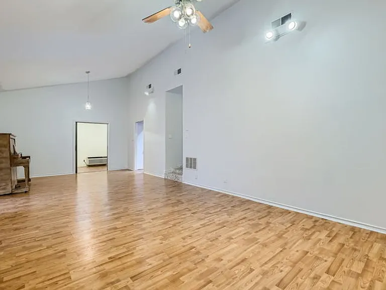 6422 Honey Hl — Photo 8