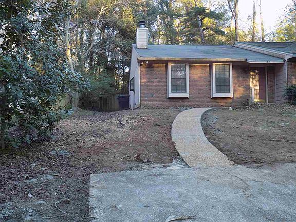 4th image of 133 Whetherbine Way W
