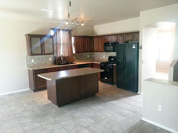 2nd image of 5816 Redstone Mesa Ct