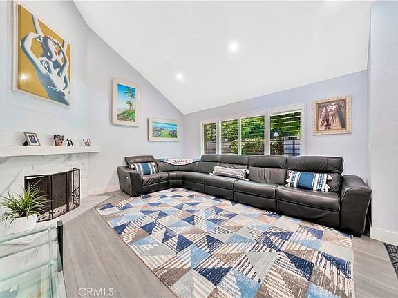 4th image of 10065 Hidden Village Rd