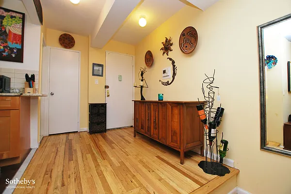 Rented by Sotheby's International Realty | media 9