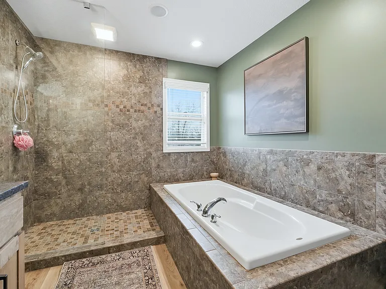 7621 Idlebrook Dr — Photo 21