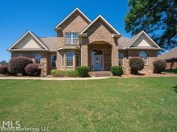 200 Yale Cir, Bonaire, GA 31005