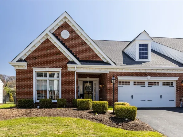 105 Summit Dr, Sewickley, PA 15143
