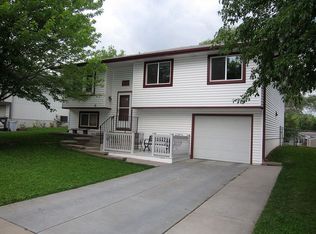 220 Sante Fe Trl, Lincoln, NE 68521