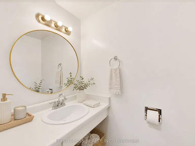 96 George Henry Blvd #38 — Photo 10