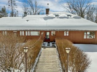 300 Maple Ridge Rd, Sandwich, NH 03227