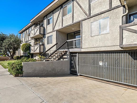 3rd image of 1914 Corinth Ave APT 207