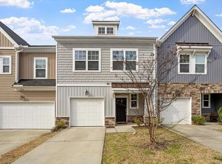 210 Vista Creek Pl, Cary, NC 27511