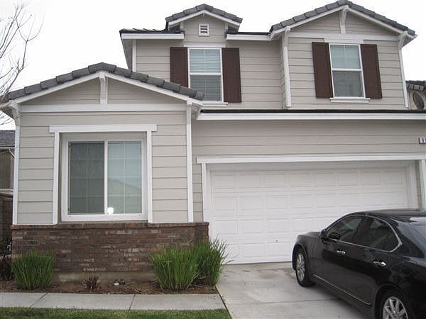 1st image of 995 Astonvilla Way