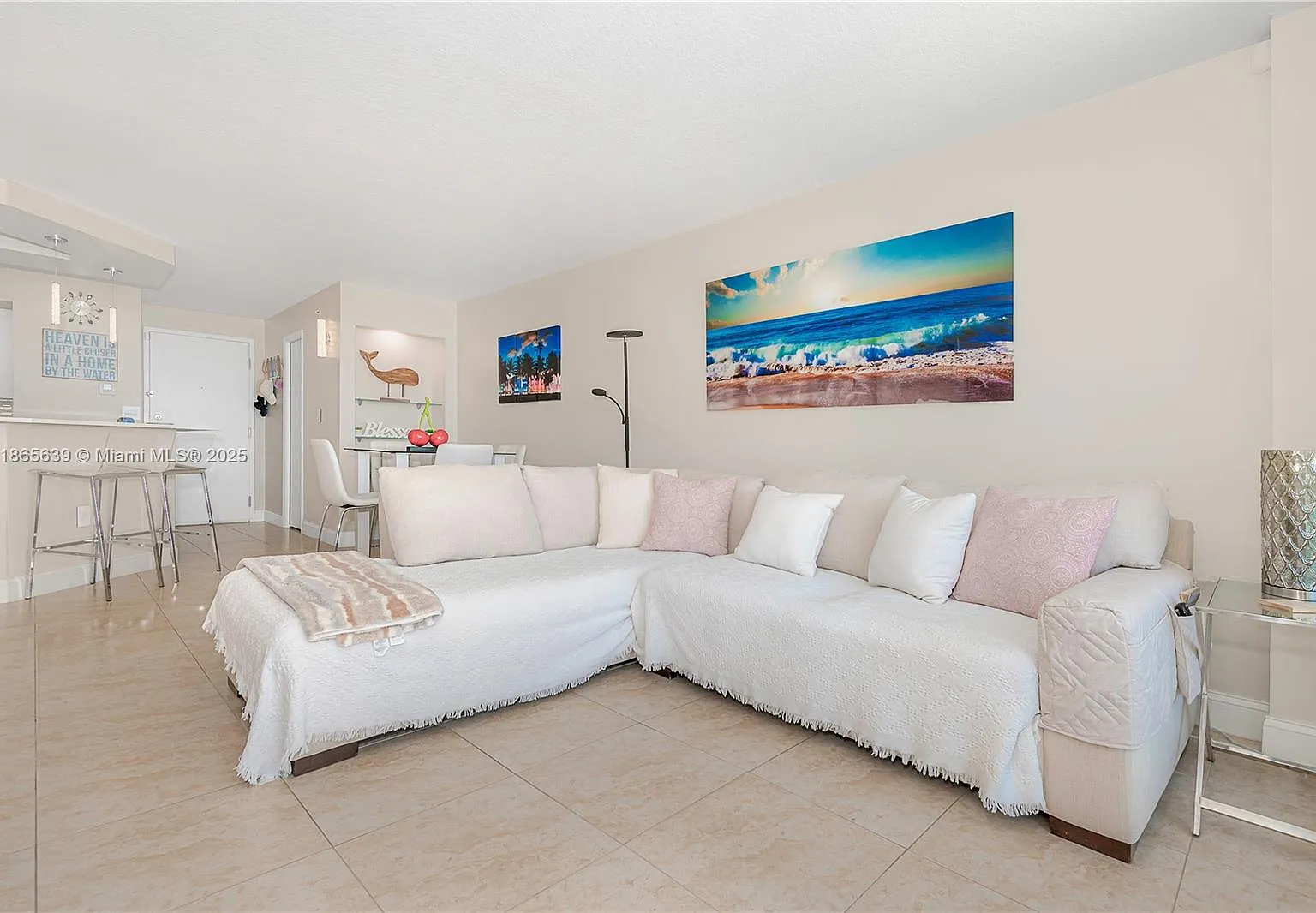 The Collins Condo — Photo 3