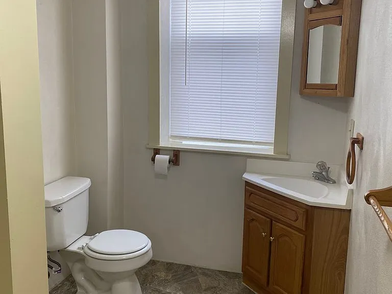 315 West Main St — Photo 11