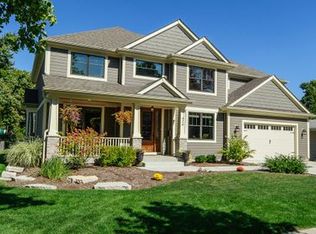 436 Davis St, Downers Grove, IL 60515