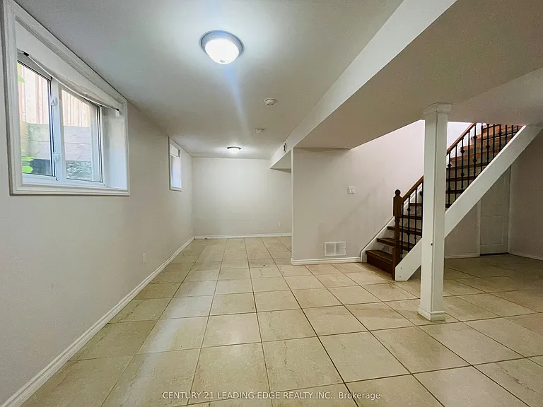 26 Angus Dr #BASEMENT — Photo 8