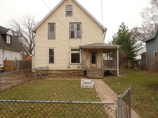 1st image of 202 N Chicago St
