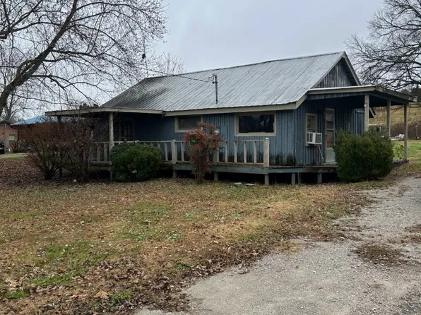 3290 Water Tank Rd, Cowan, TN 37318