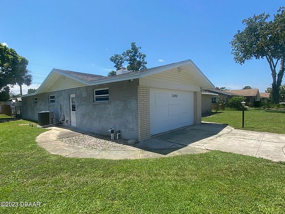 2nd image of 1190 Golfview Dr