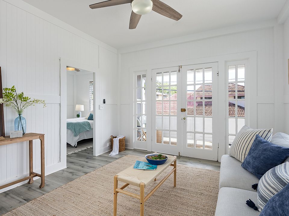 1st image of 208A Huali St