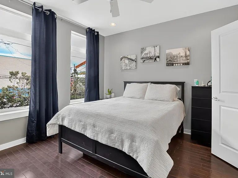2441 Coral St — Photo 28