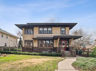 2150 Goodrich Ave, Saint Paul, MN 55105