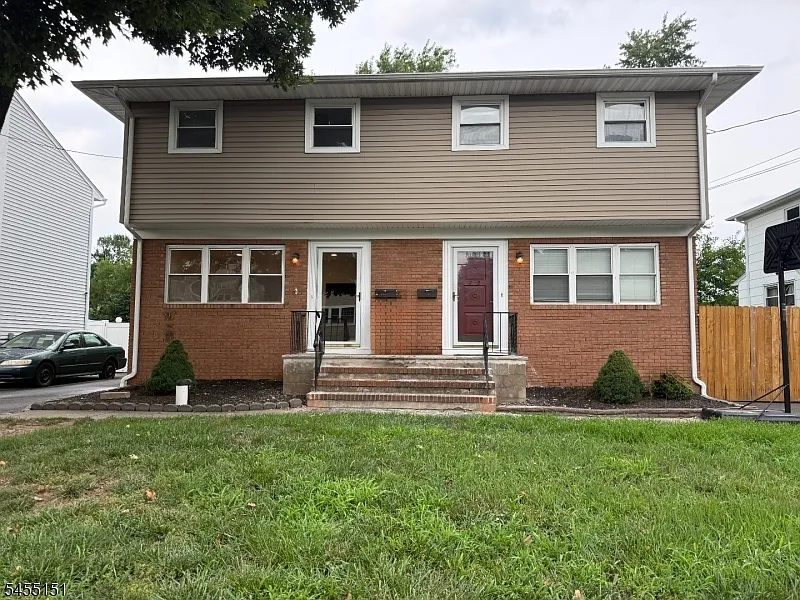 754 Walnut St #754