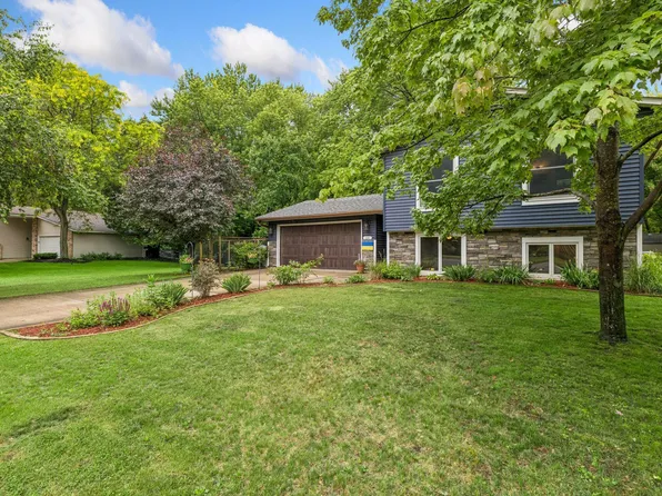 220 Edgewood Ave, Stillwater, MN 55082