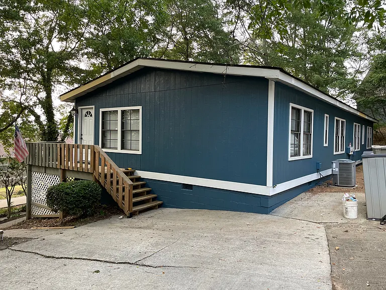 6191 Gainesville St #B — Photo 16