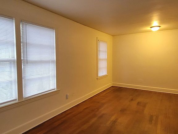 5th image of 211 Northeast Blvd APT 10