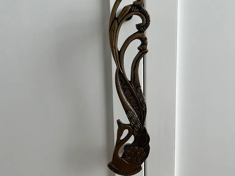 Neat brass vintage style details.