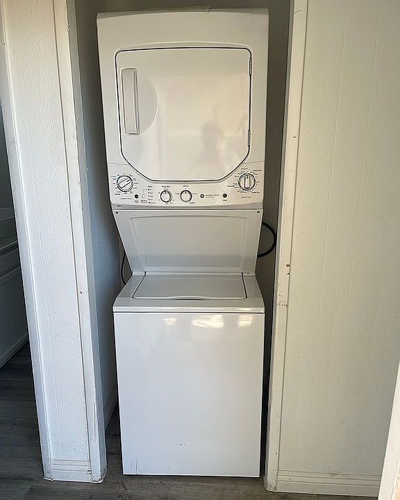 1st image of 400 W Baseline Rd #100