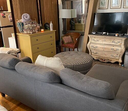5th image of 6439 N Newgard Ave #1F